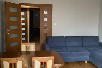 3-pokojowe Piasta1 ul.Sybiraków 19 1-sze piętro