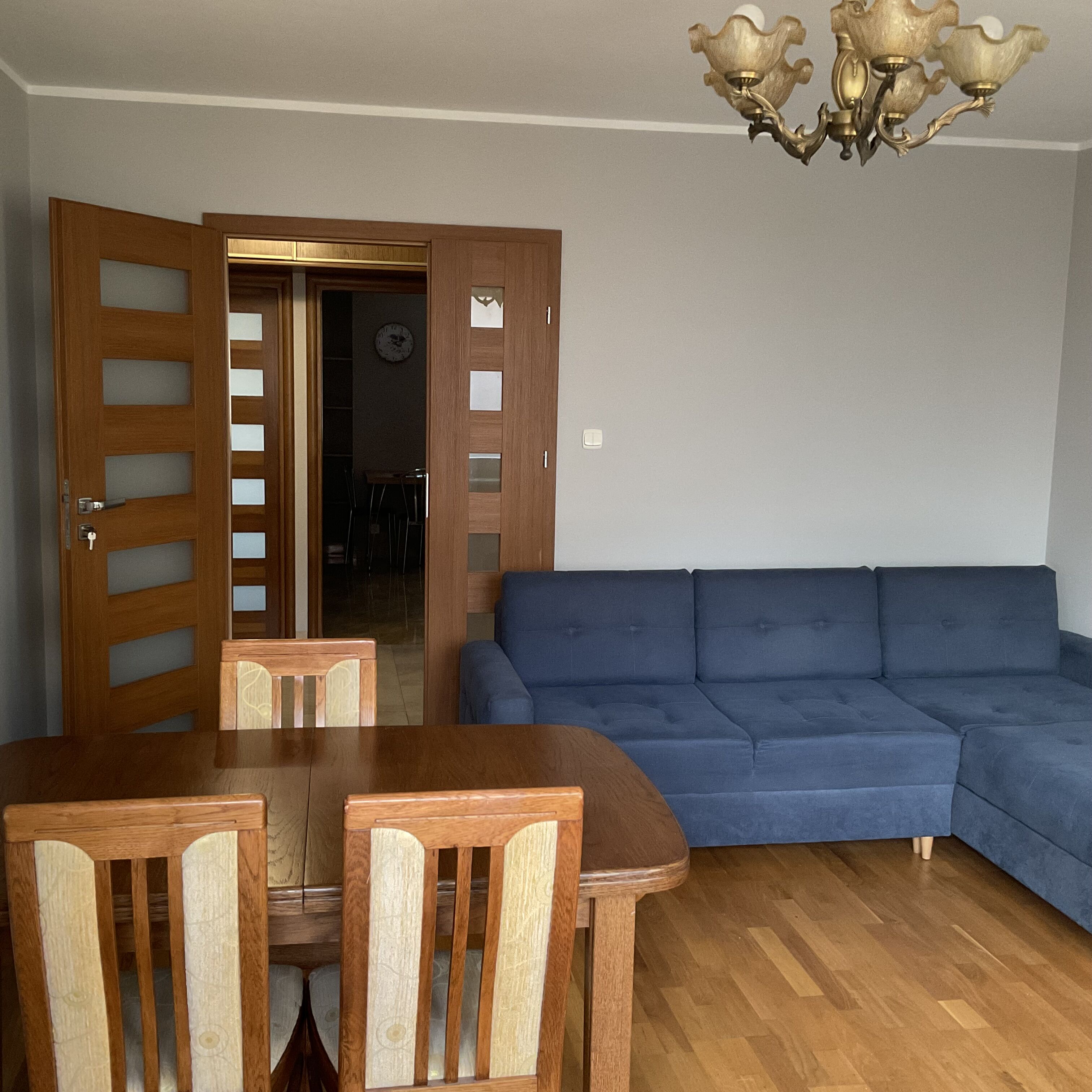 3-pokojowe Piasta1 ul.Sybiraków 19 1-sze piętro