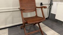 **Sprzedam 4 krzesła drewniane ogrodowe  **