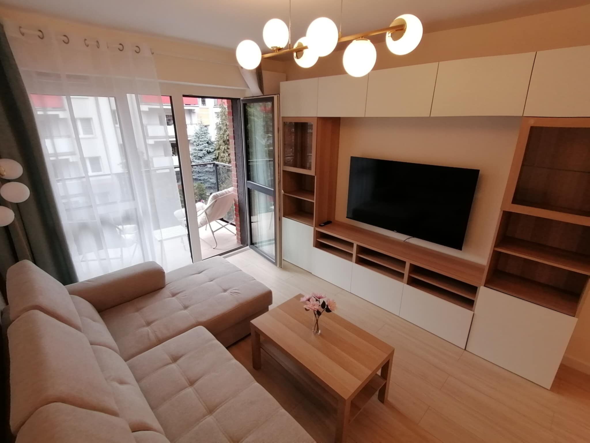 Wynajmę nowe w centrum 40m2 i miejsce postojowe