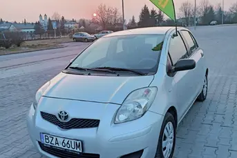 Sprzedam TOYOTA YARIS
