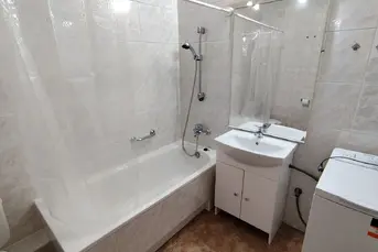 Rozkładowe 2 pok., 45m2, parter, ul. SYBIRAKÓW