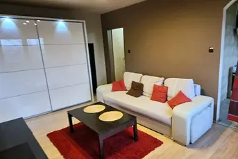 Atrakcyjna kawalerka ba oś. Wygoda