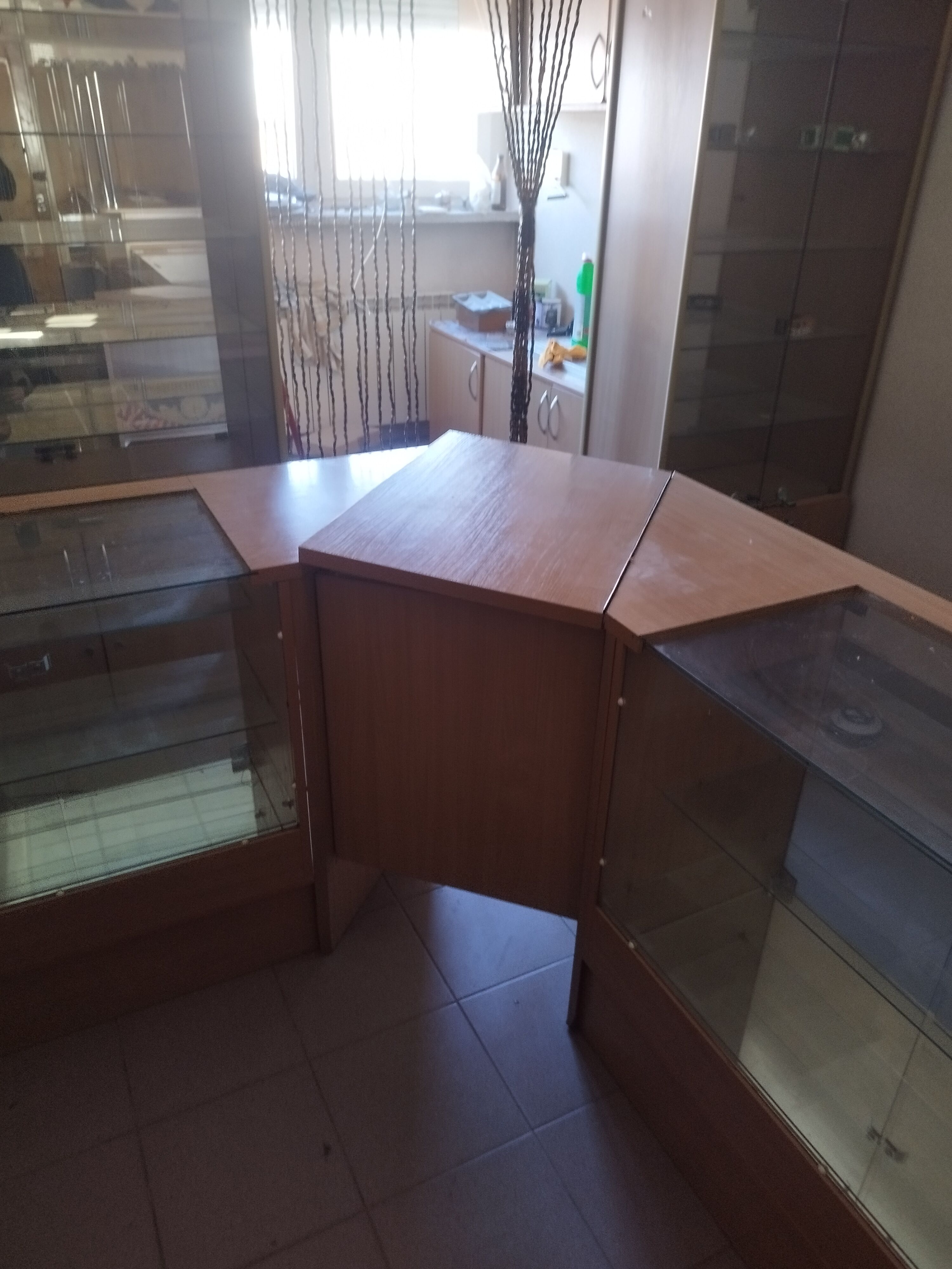 Sprzedam witryny sklepowe