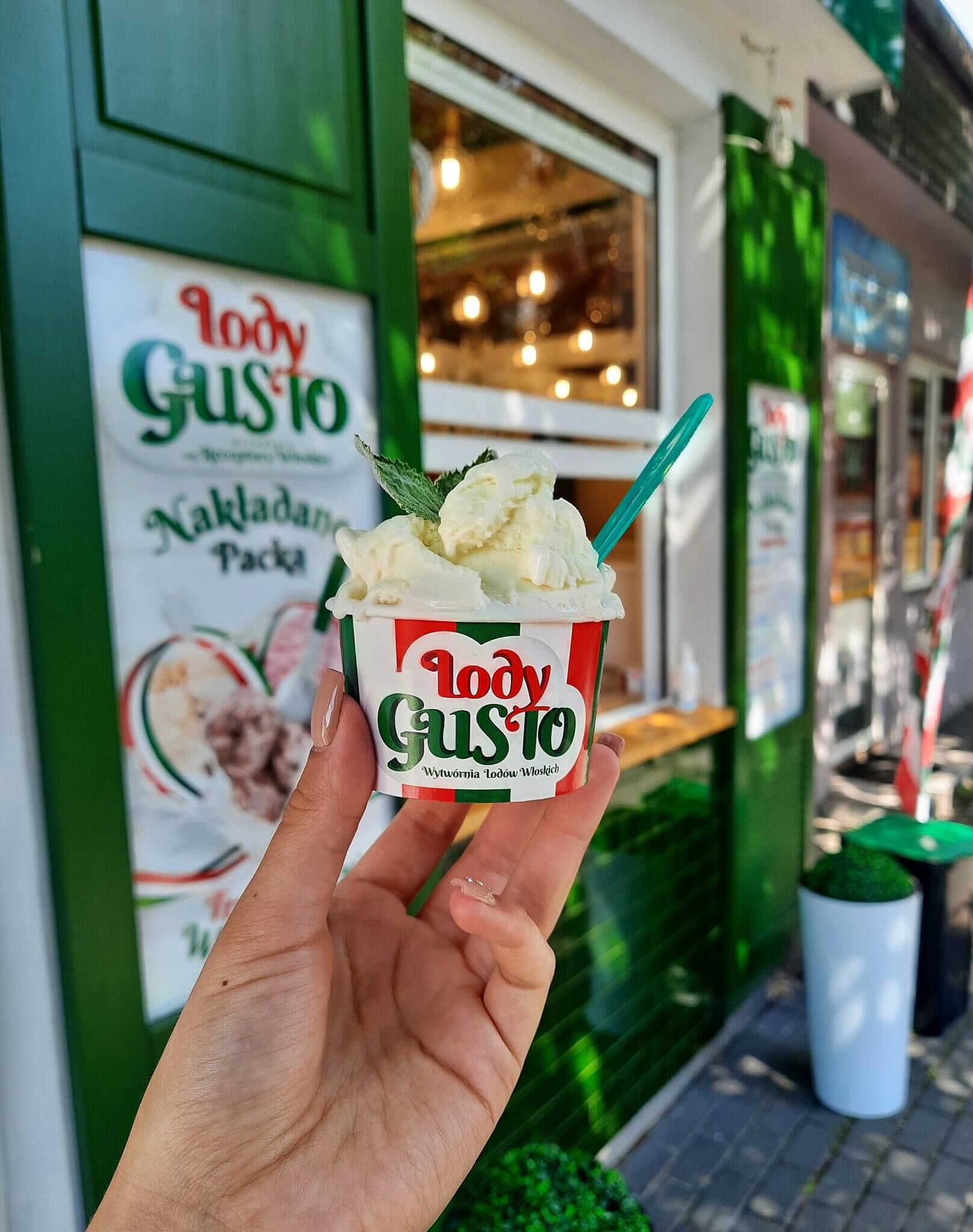 Praca w lodziarni Lody Gusto 