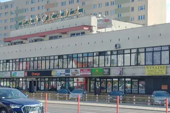 Legionowa, lokal 74 m2, wejście wprost z chodnika