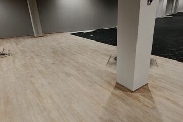 Ruciński Wykładziny – sprzedaż i montaż paneli winylowych