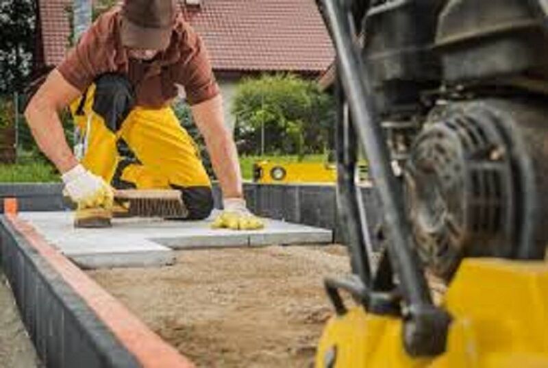 Firma brukarska zatrudni pracowników