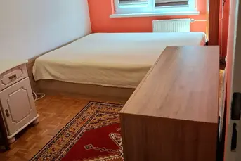 Pokój dziewczynie/kobiecie.