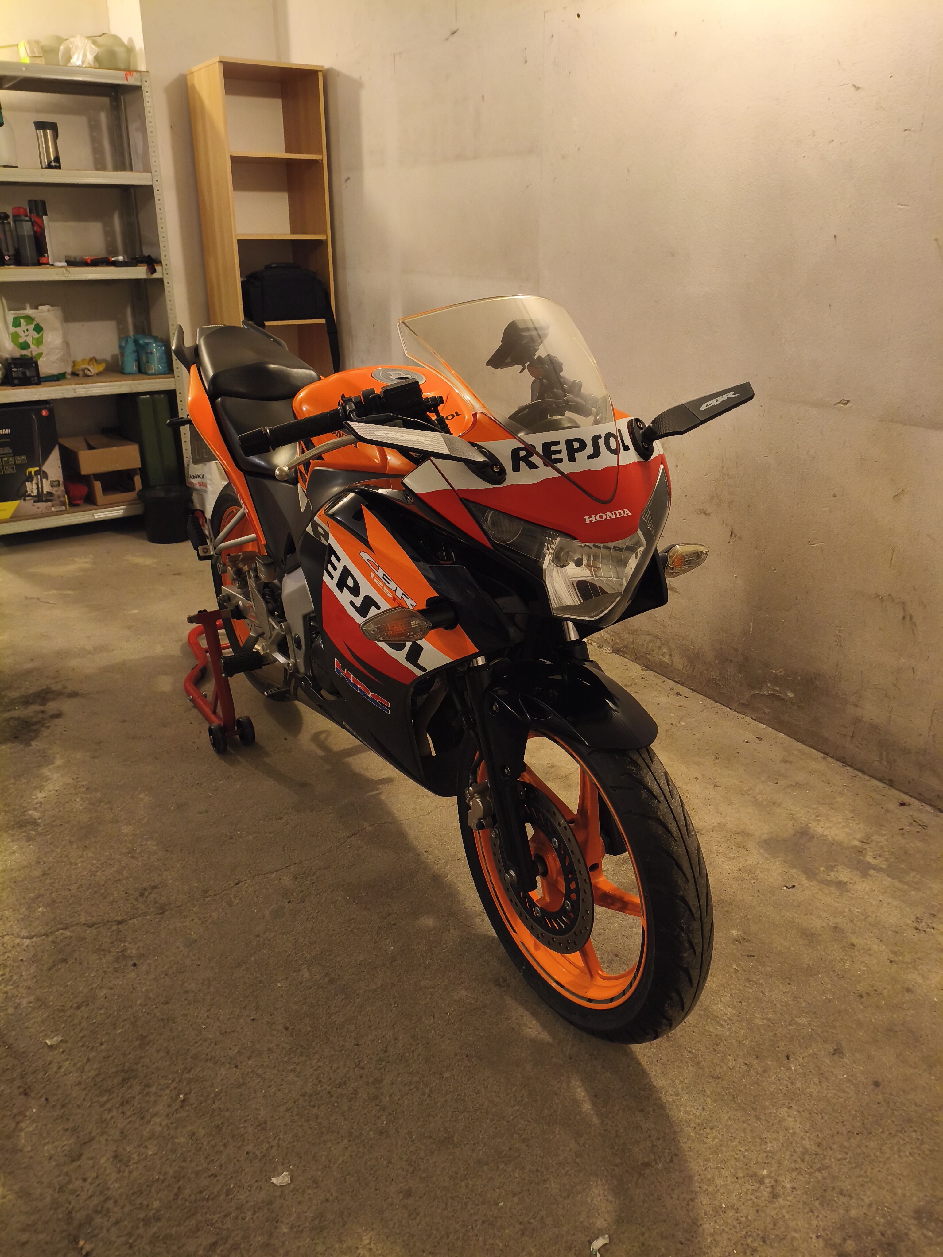 Honda CBR 125R 2014 