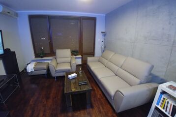 beton architektoniczny/remonty/kominki/hydraulika/podłogi/okna i drzwi/łazienki