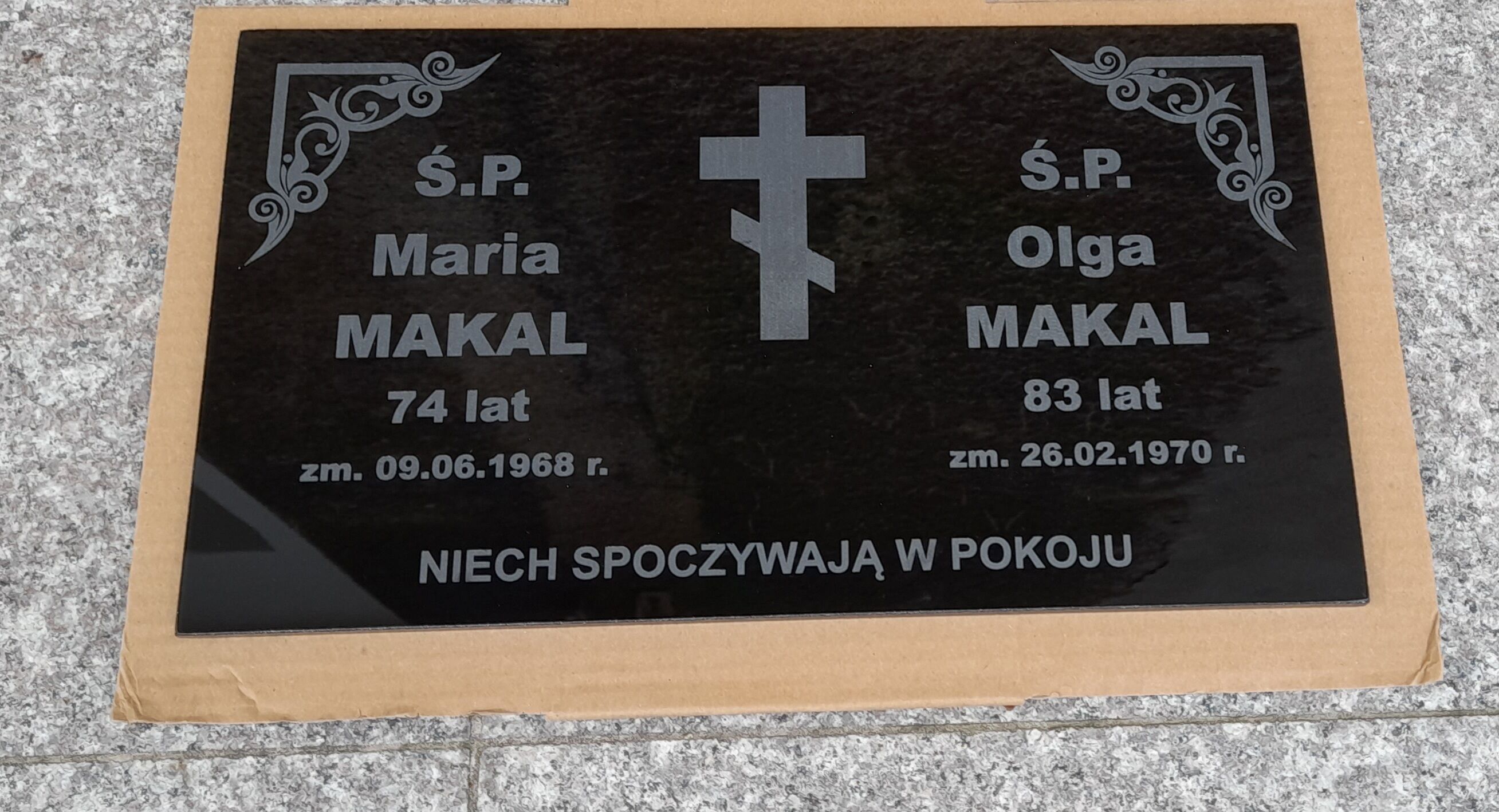 Szklane Tablice nagrobkowe