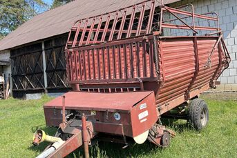 Sprzedam przyczepę samozbierającą Agromet 1990 