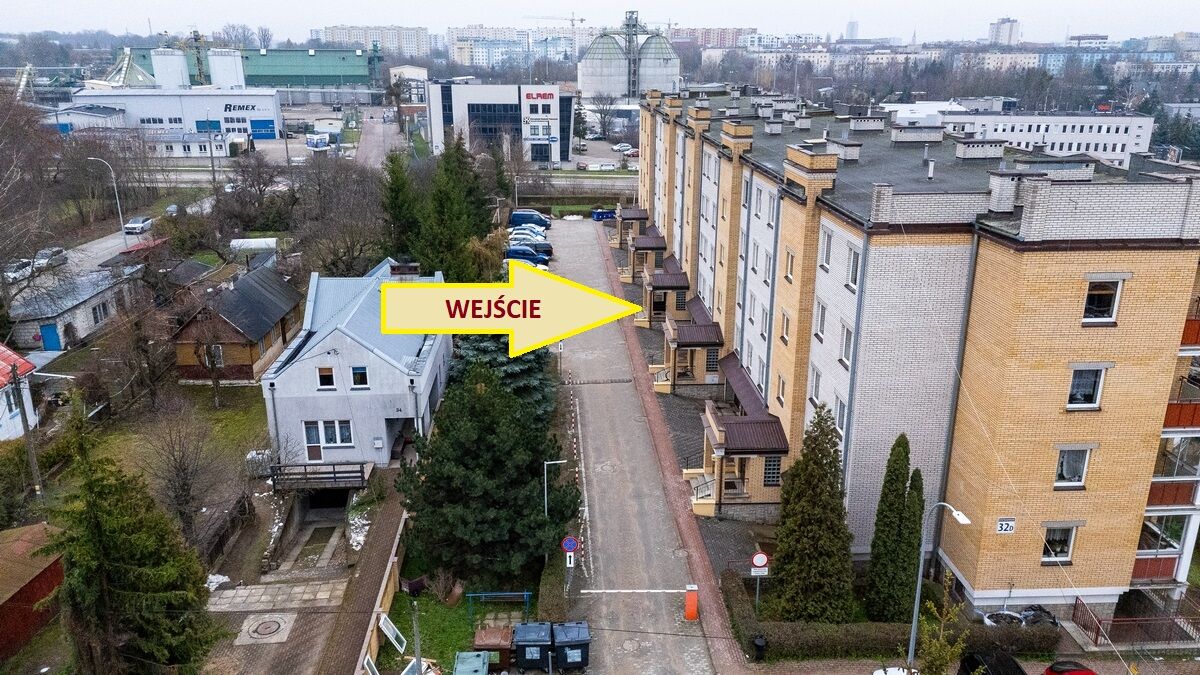 Słoneczne mieszkanie z balkonem i parkingiem przed blokiem
