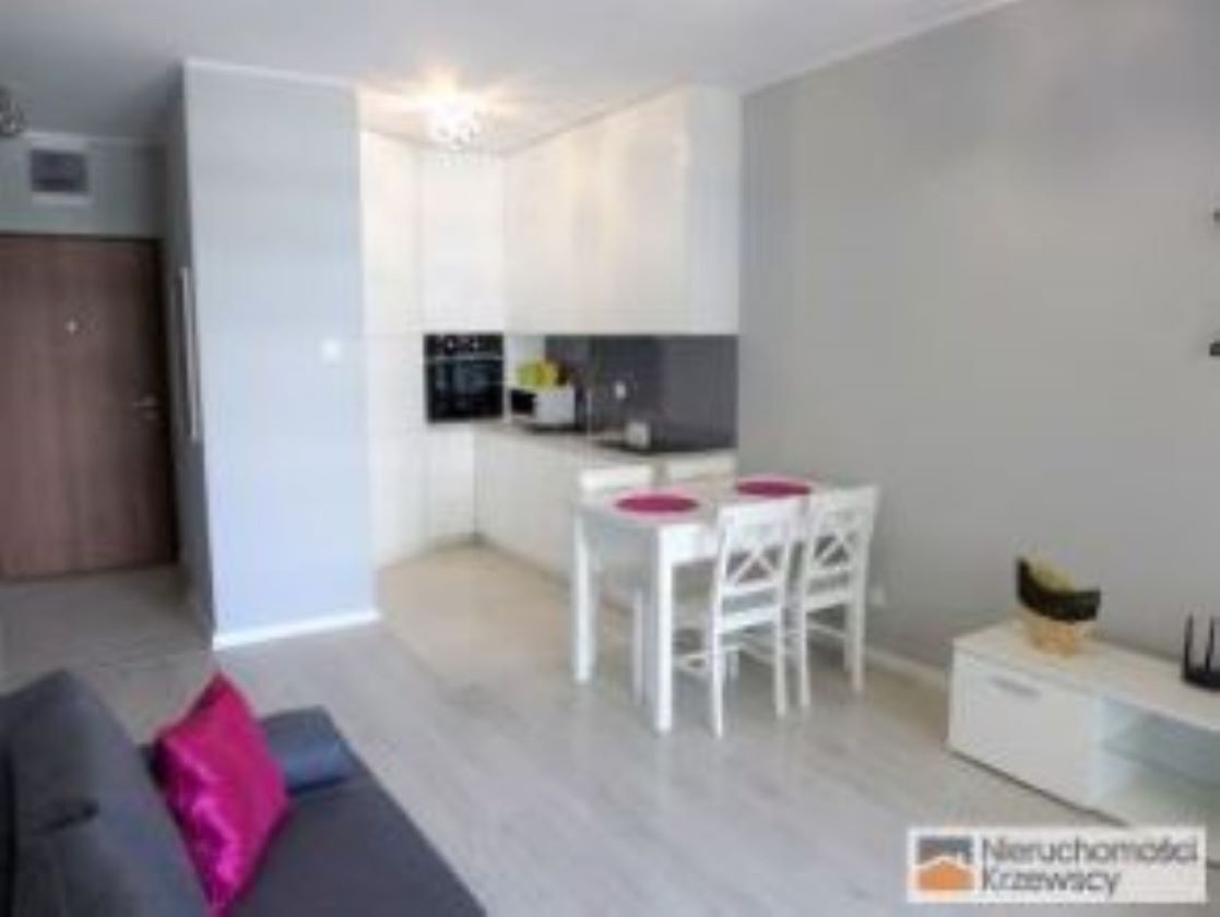 Jurowiecka 17 - 40, 38m², w cenie miejsce postojowe i komórka lokatorska