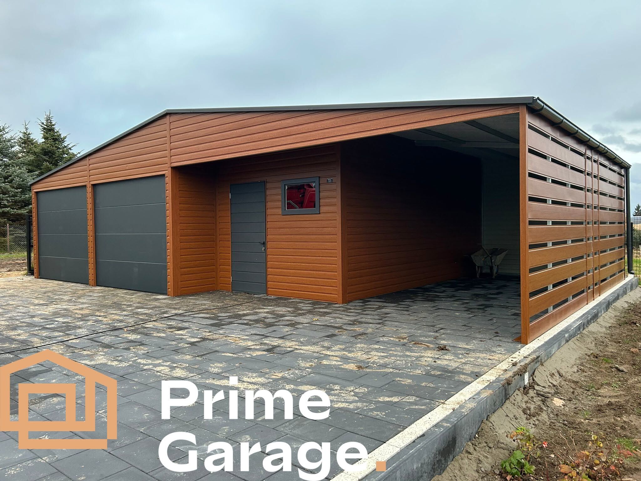 Garaż blaszany na wymiar | Producent PrimeGarage