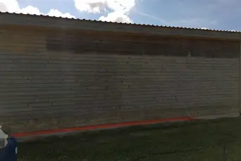 Mobilne piaskowanie drewnianych elewacji, domów