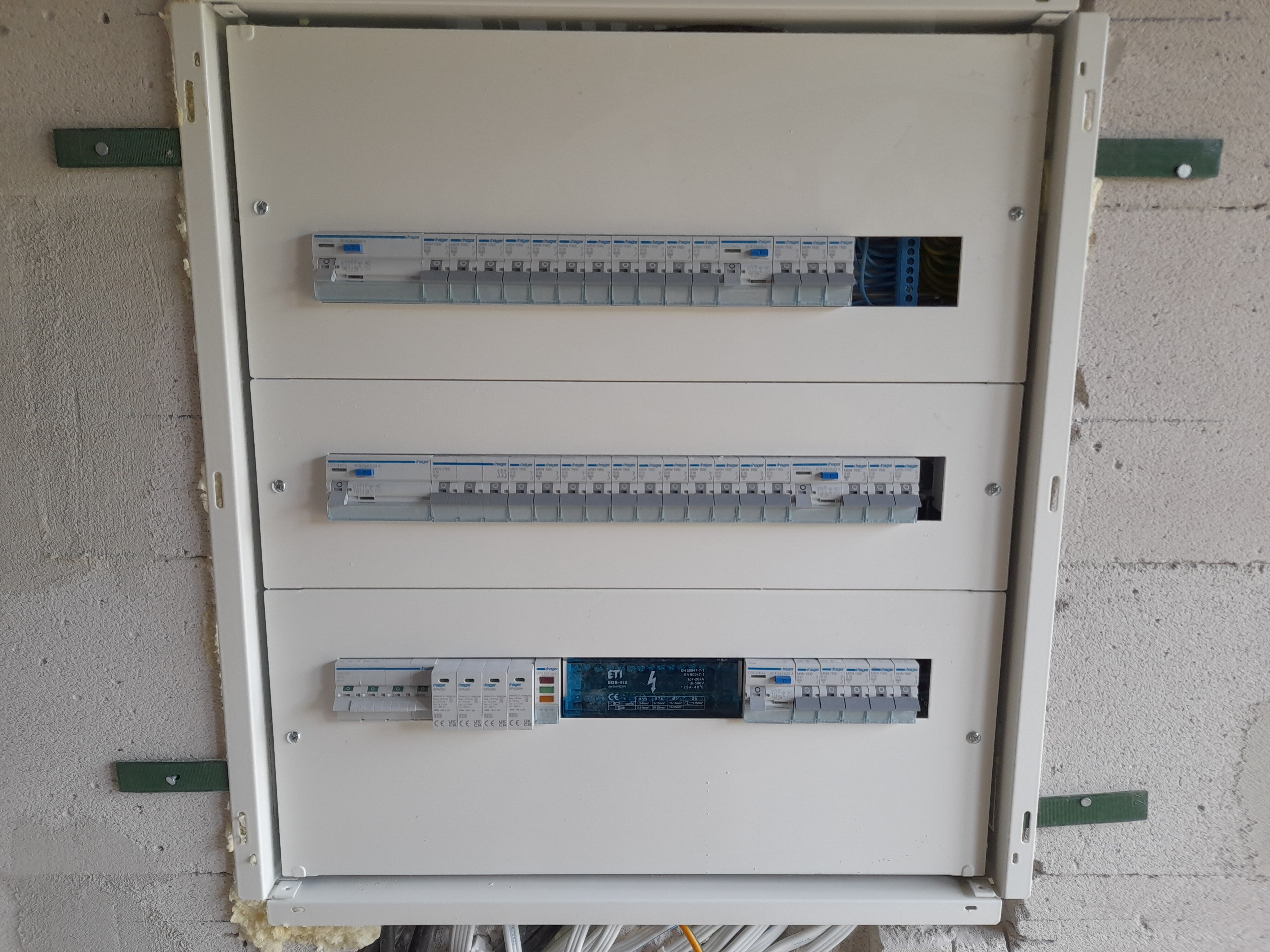 Elektryk , Instalacje elektryczne 