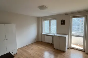 Wąska 15 nowy blok