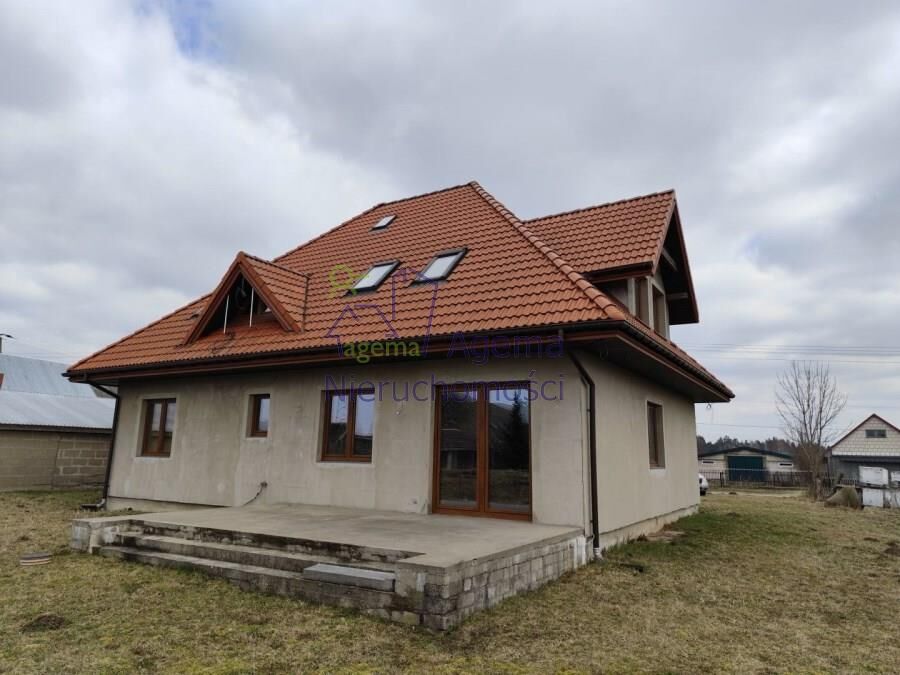 Dom w miejscowości Trzcianka, gmina Janów