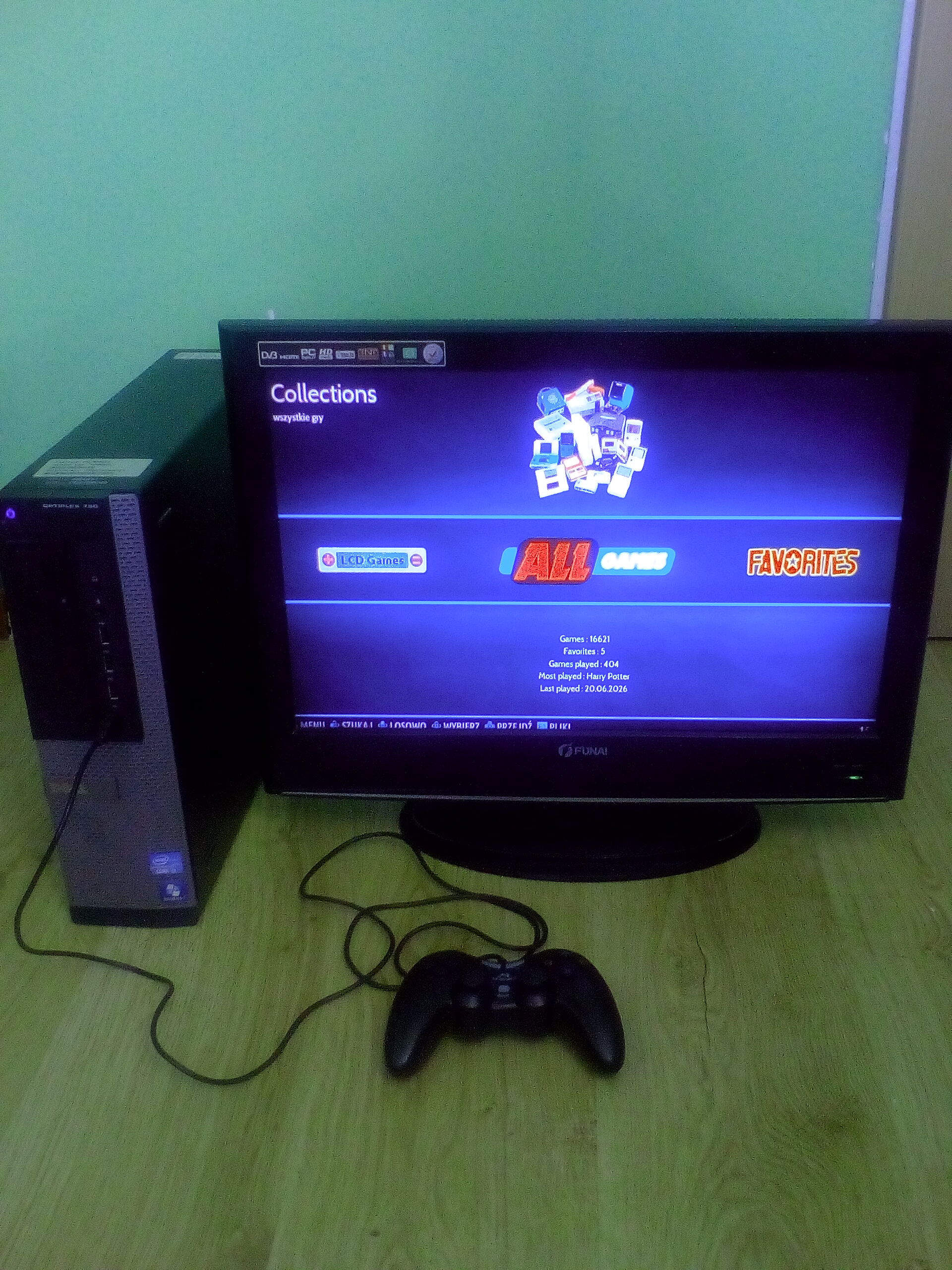 Konsola Retro PC z ok.10 tys.gier + pad + kable 