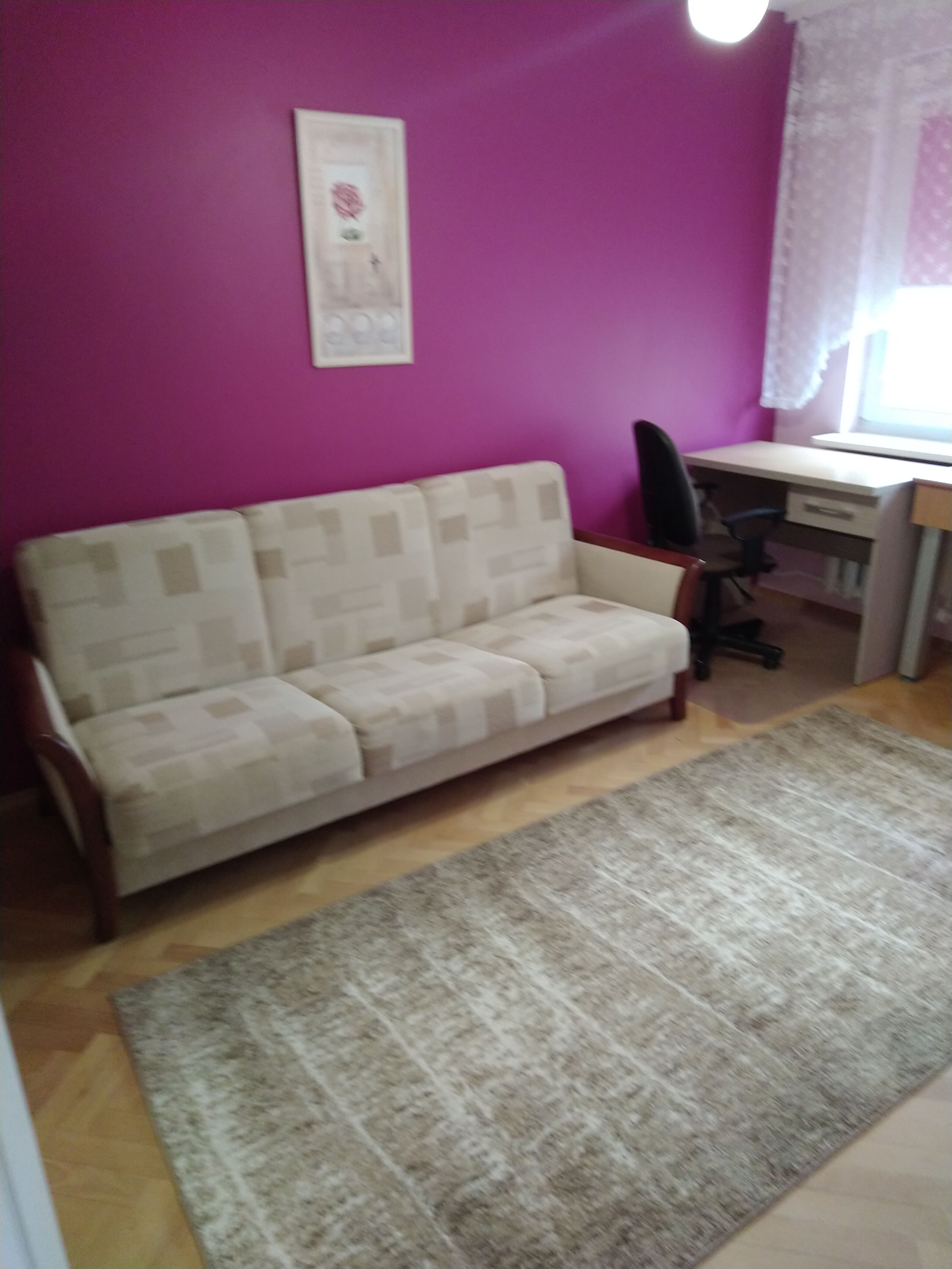 Pokój w mieszkaniu 3 pokojowym  os. Mickiewicza