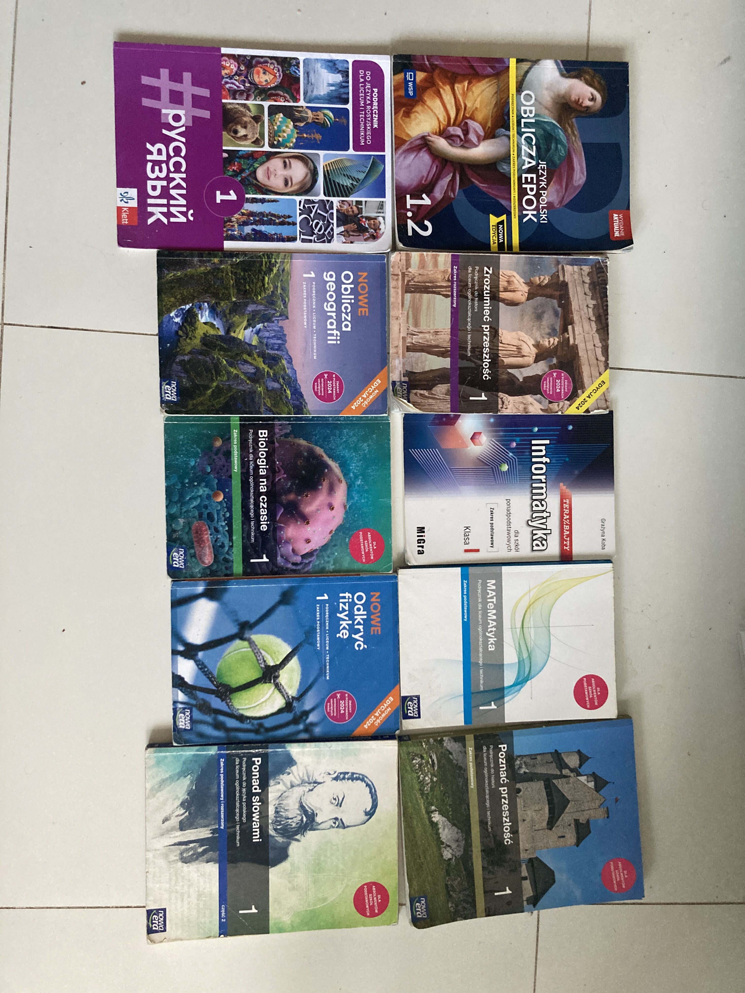 Podręczniki do klasy 1 liceum i technikum 