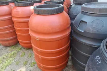 Beczki na budowę i działkę 