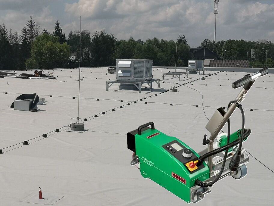 Dekarz dachy płaskie membrana  PVC , FPO