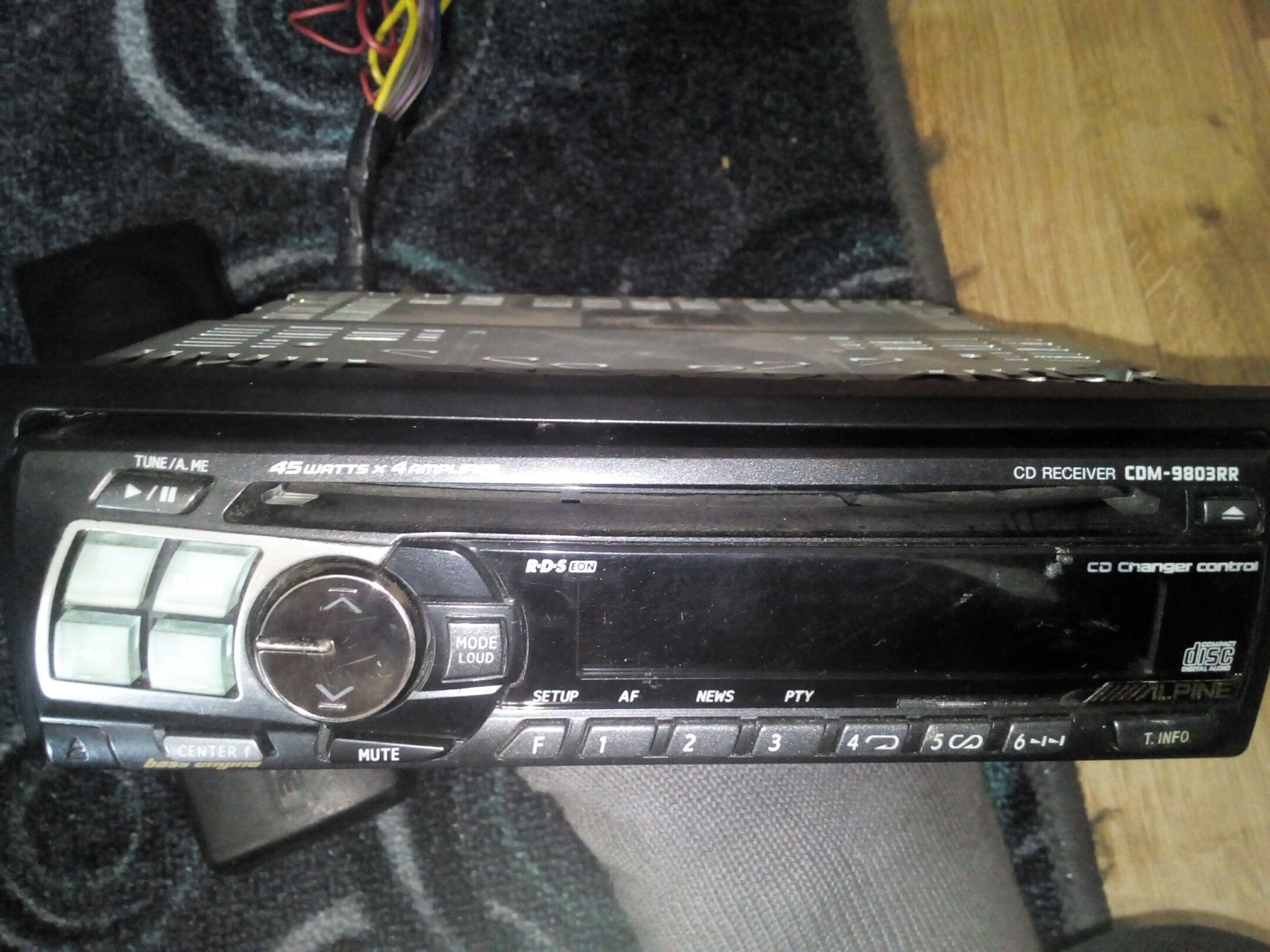 Sprzedam Alpine radio CD samochodowe cdm 9803rr mo