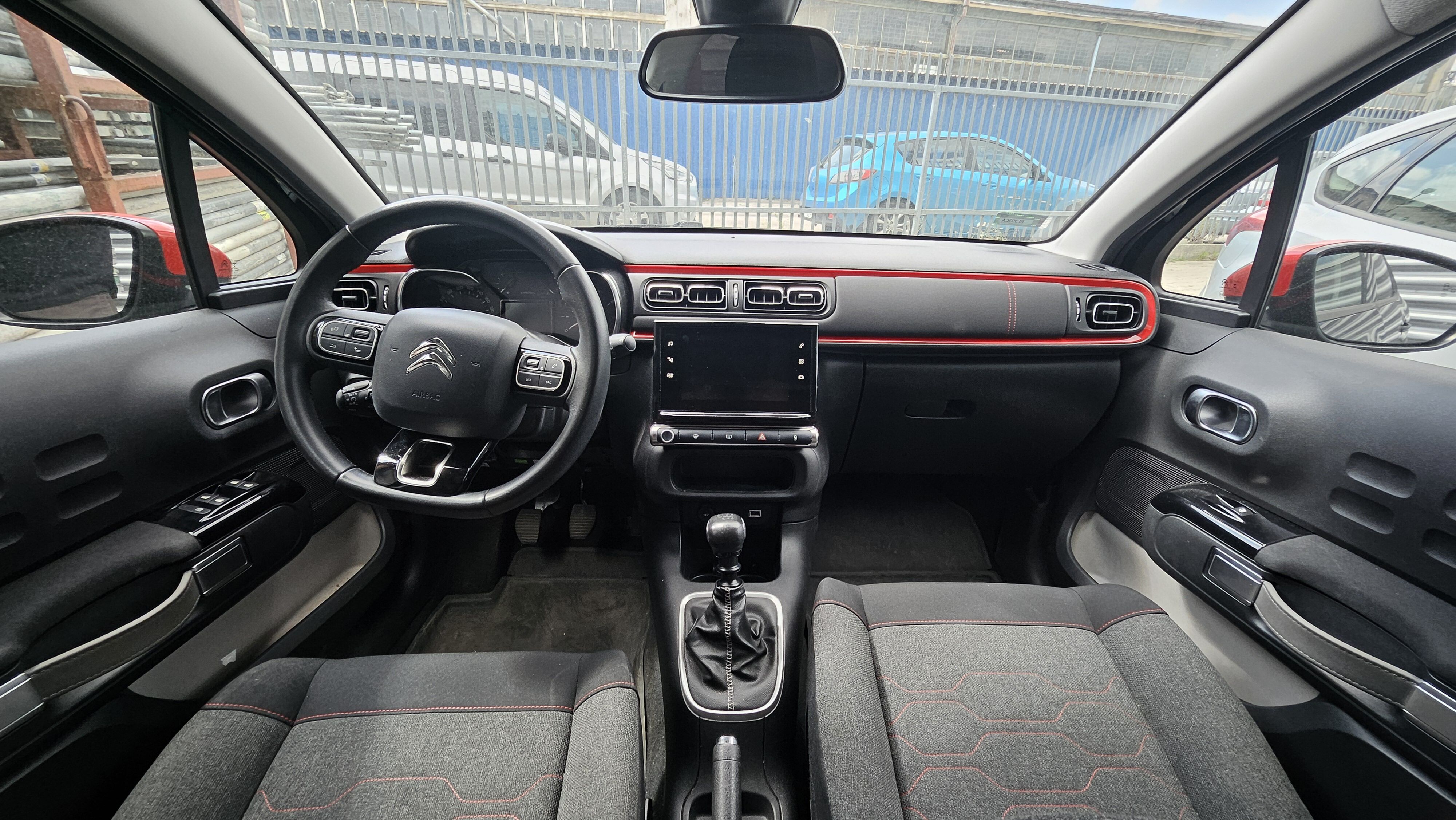 Citroen C3, 1.2 PureTech Shine, 110KM, 2019 - USZKODZONY SILNIK!