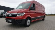 Transport busem towarowym