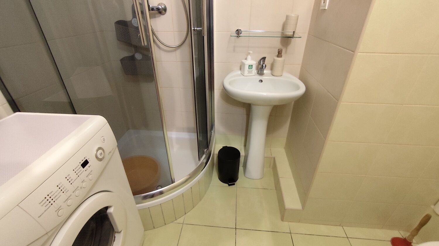 Komfortowa kawalerka , 24m2, parter, os. PIASTA