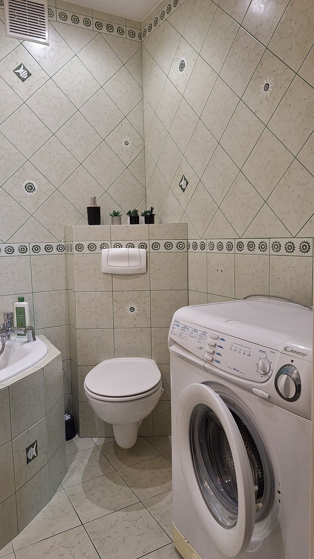 Wynajmę mieszkanie 2 pokojowe z balkonem, 4-piętro.  Białystok, Dziesięciny II.