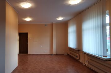 Lokal na działalność biurowo-handlowo-usługową