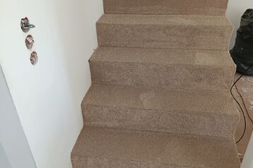 Wykładzina na schody -> sprzedaż, montaż tel.: 726 227 805