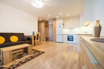2-pokojowe w apartamentowcu na Hallera