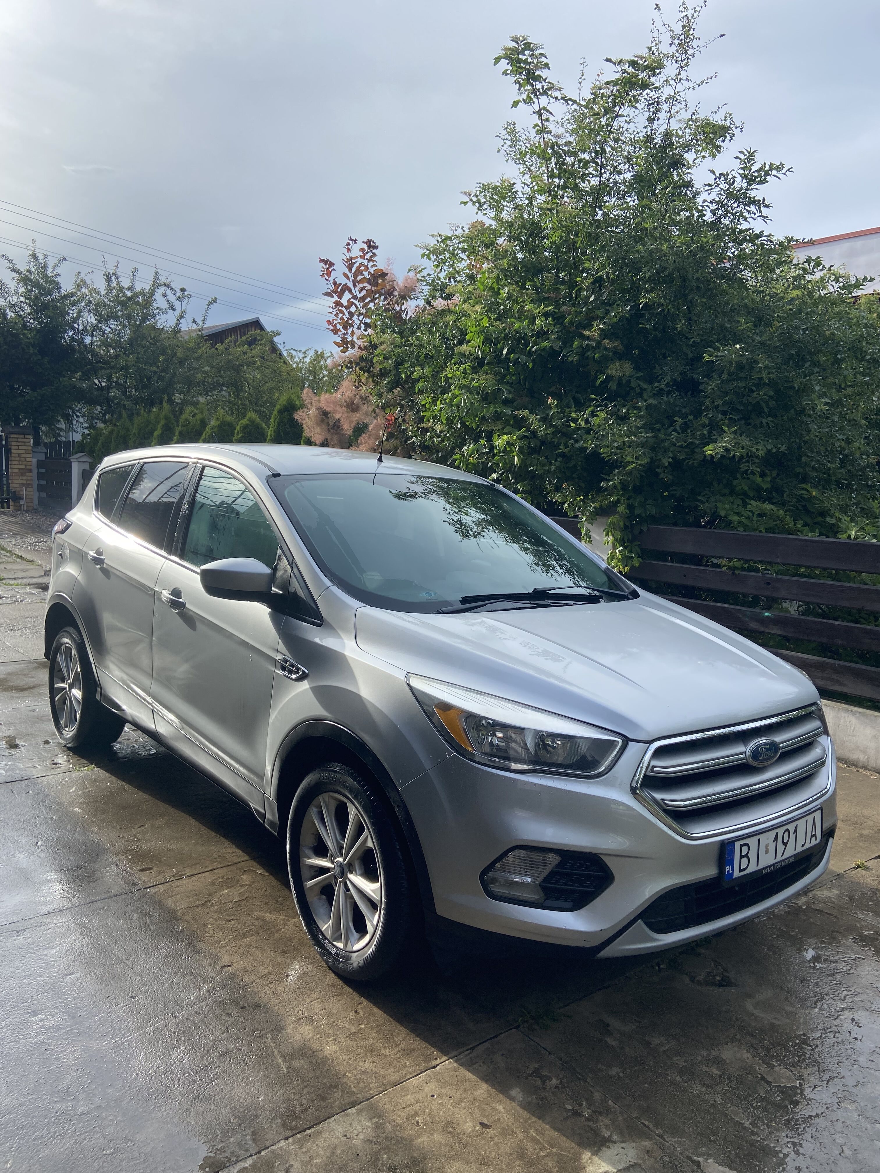 Ford Escape 1.5 benzyna 182 KM-2017
