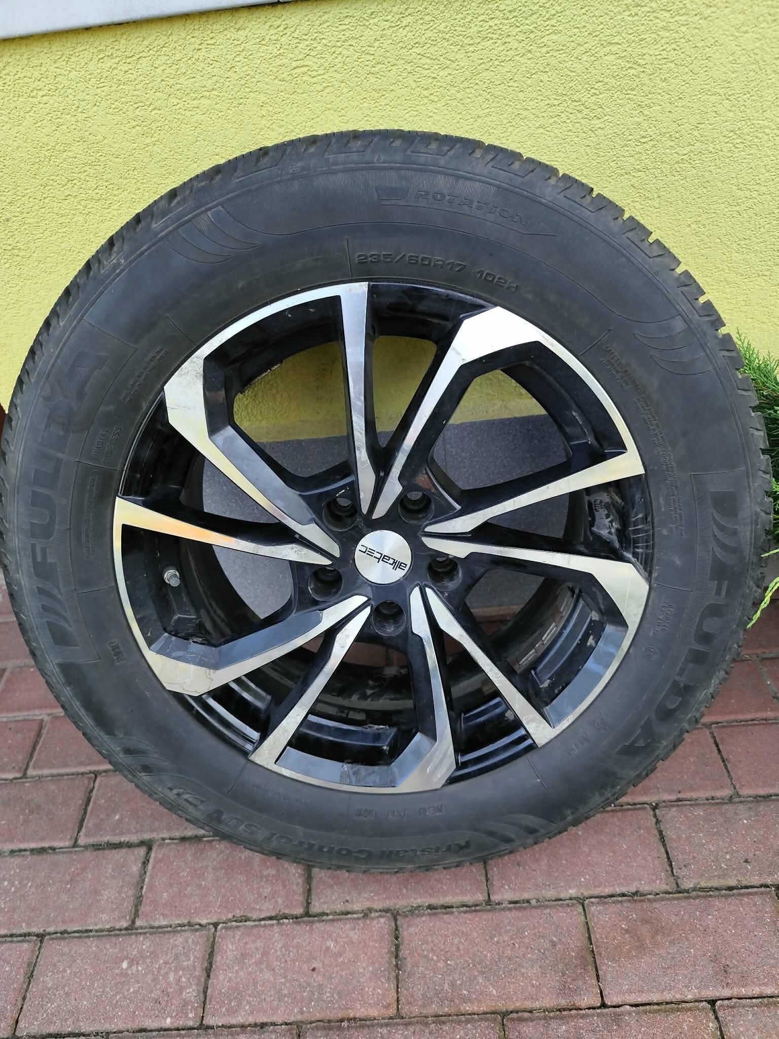 Sprzedam komlet opon z alufelagami do Kia