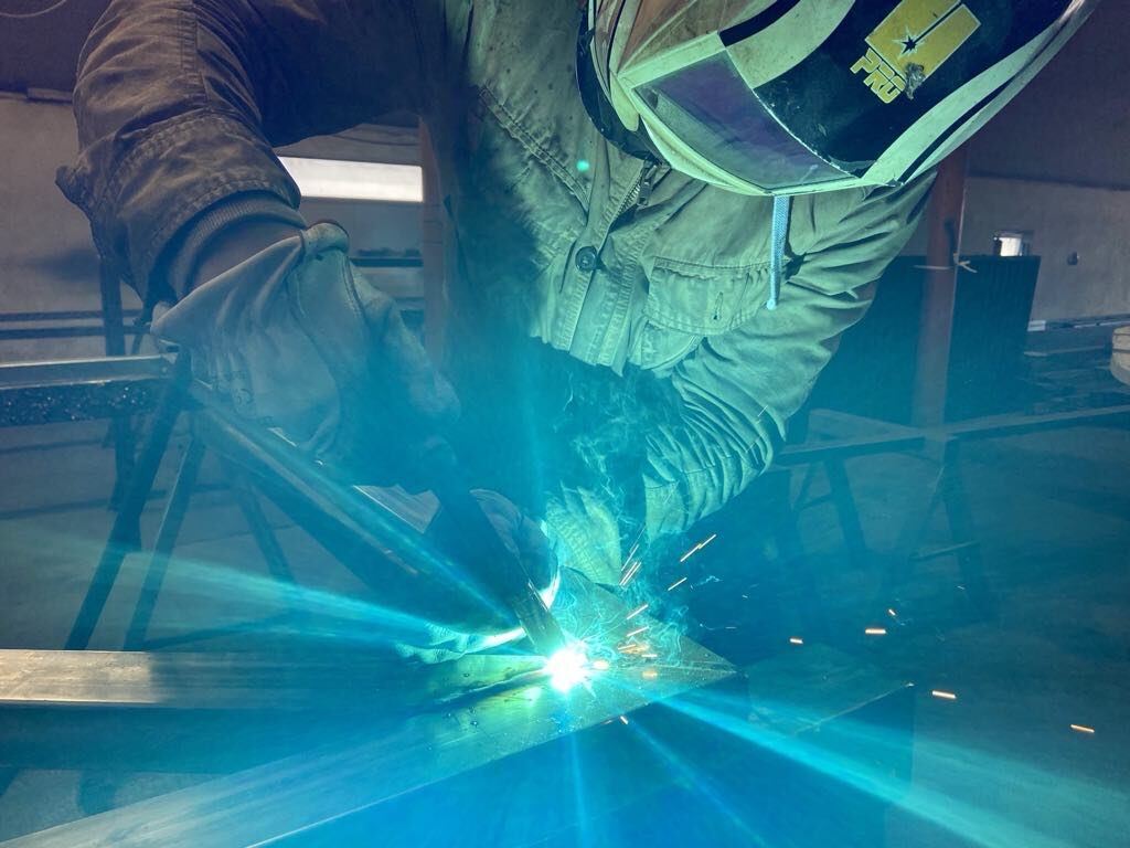 Spawacz ogrodzeń MIG MAG Laser spawanie stali Czarna Białostocka | AZGO