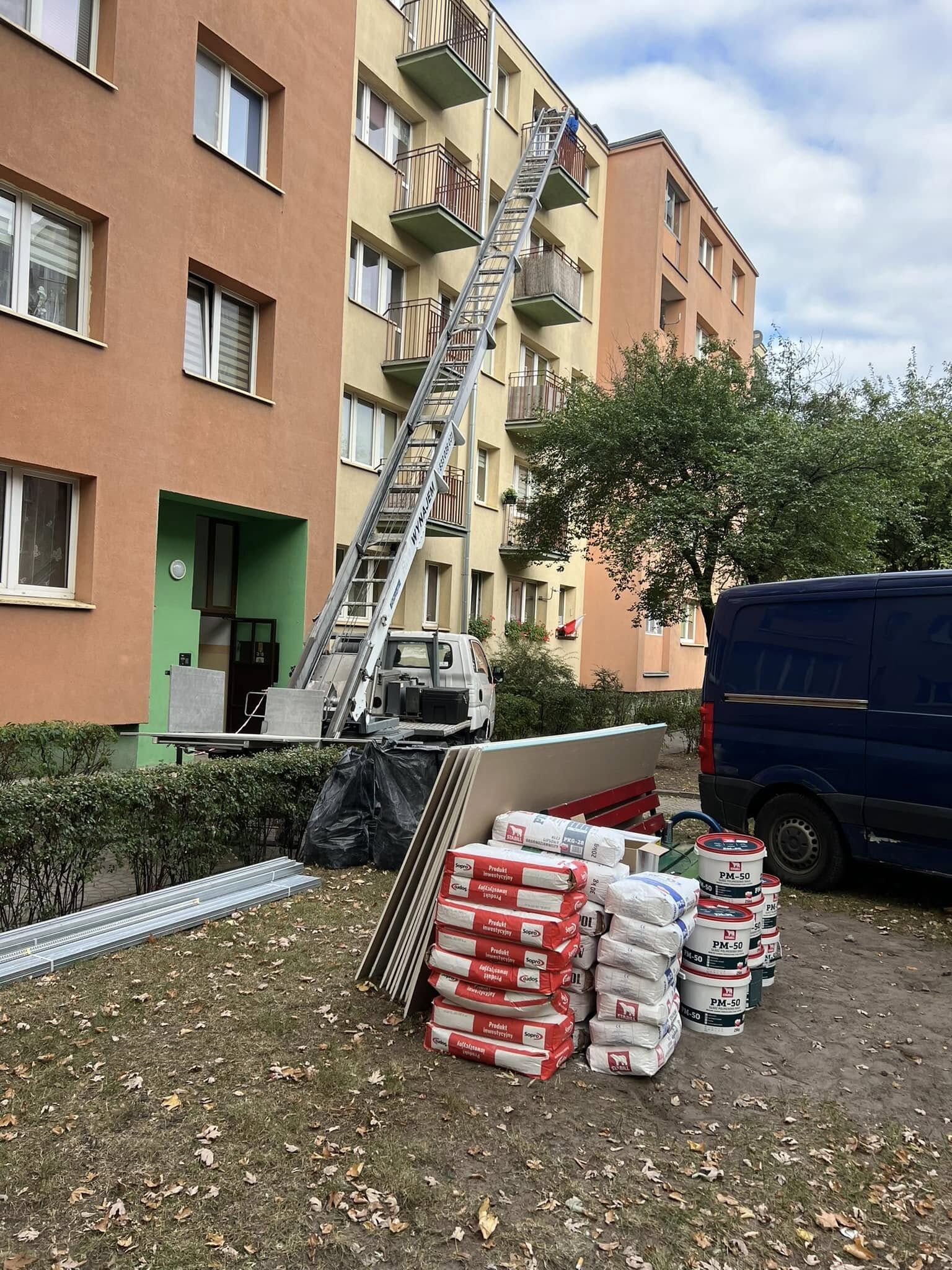 Winda meblowa/ wyciąg towarowy 