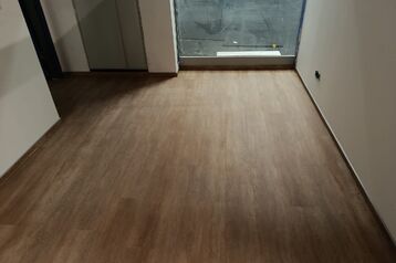 Sprzedaż i montaż paneli winylowych Białostoczek