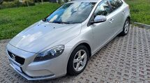 Volvo V40 T2, rok produkcji 2016, benzyna - 1969 cm3, 122 KM, 