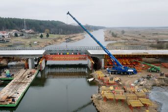 ZATRUDNIMY OPERATORA ŻURAWIA SAMOJEZDNEGO LUB KIER
