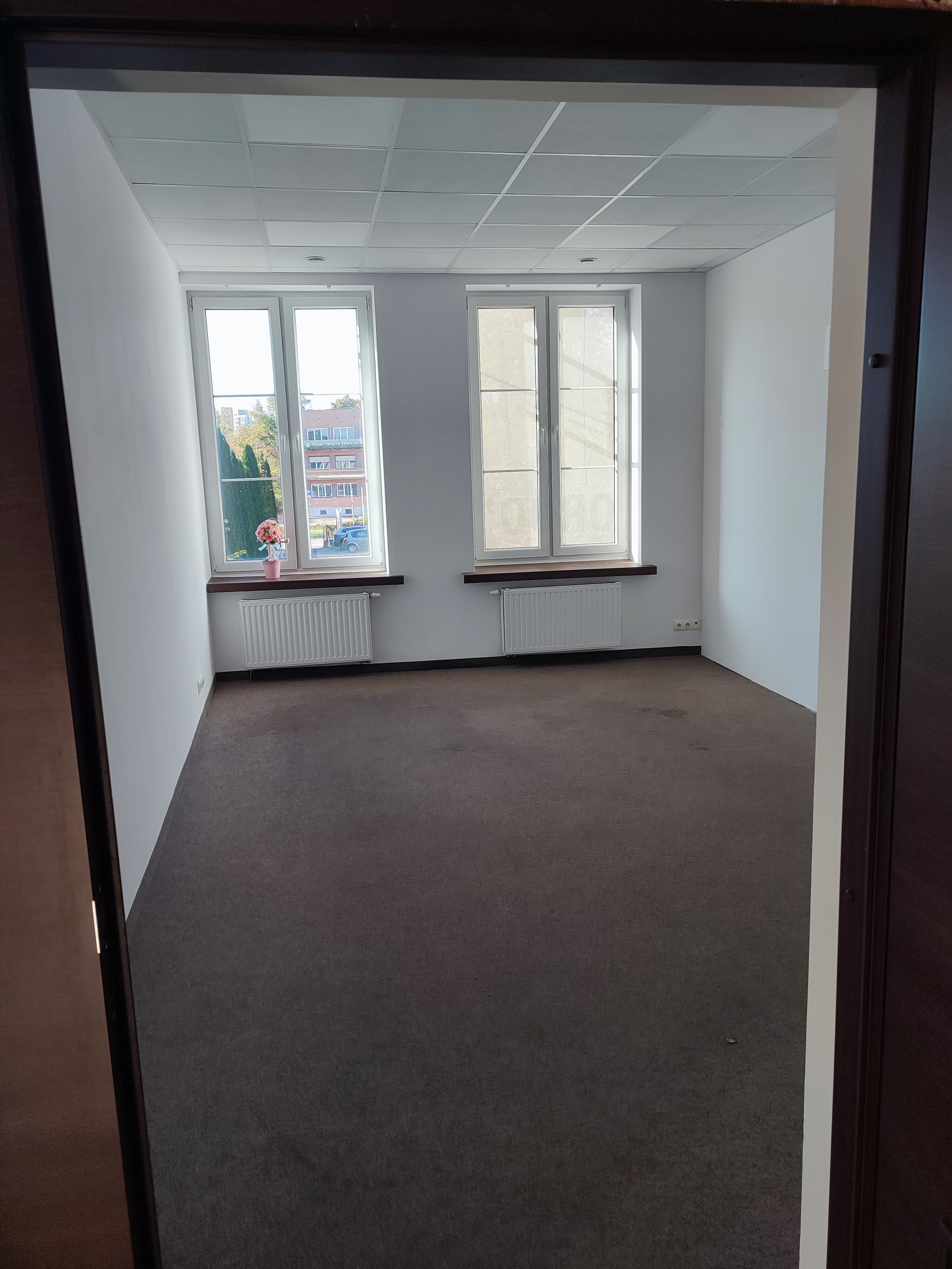 Jasne Biuro 22 m² w Centrum Prywatny Parking 