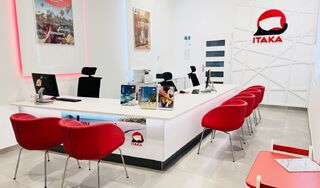 Salon Firmowy Biura Podróży ITAKA Galeria Biała