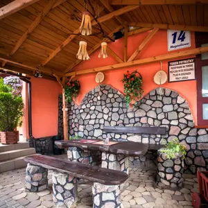 Biesiadna Restauracja - Bar & Sala Bankietowa