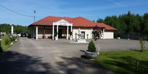 Dworek Na Skraju Puszczy