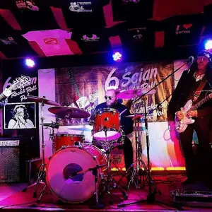 6-Ścian - Rock&Roll Pub