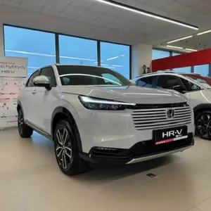 Multi Auto -  Autoryzowany dealer samochodów i motocykli marki Honda, Serwis blacharsko-lakierniczy